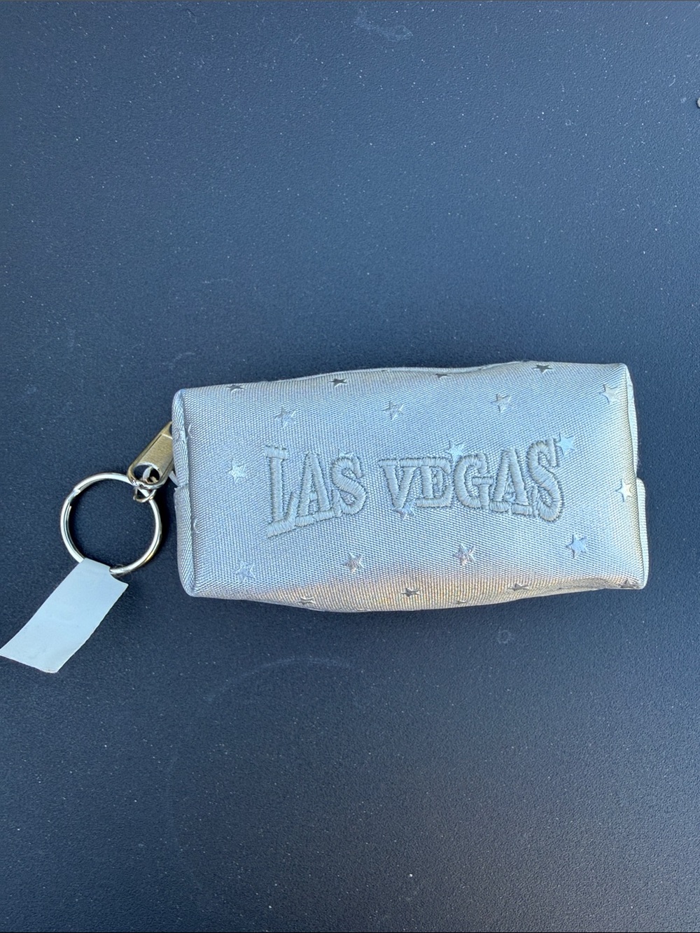 Source Unknown Silver Las Vegas Key & Card Holder Pouch